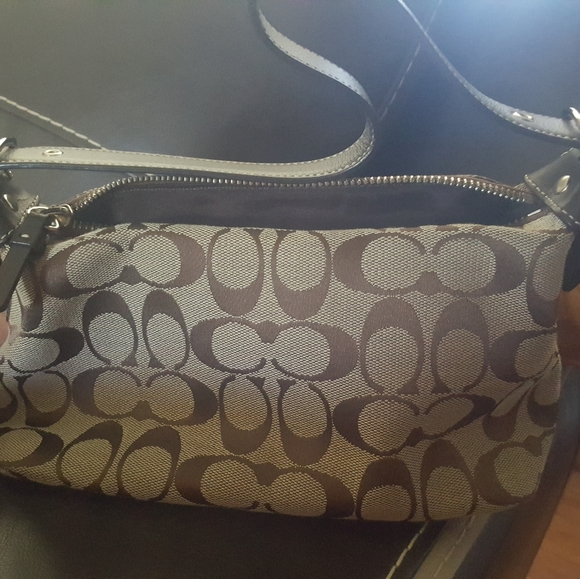 Coach signature shoulder bag - Picture 3 of 3